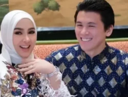 Pamer Perut Buncit, Syahrini Resmi Umumkan Kehamilan