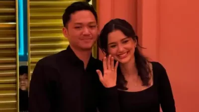 Ibunda Izinkan Sarah Menzel Pindah Agama dan Menikah dengan Azriel Hermansyah