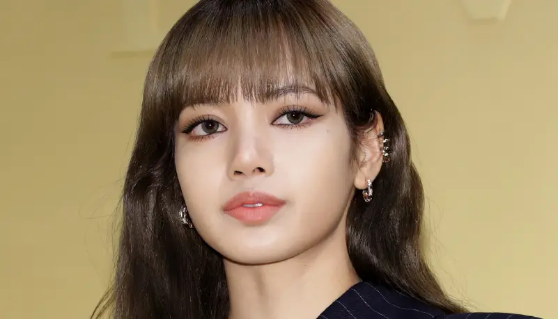 lisa blackpink (3)