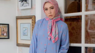 Melly Goeslaw Jadi Guru dalam Series